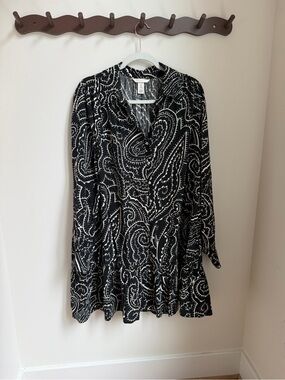 H&M | Dresses | Hm Black And White Stripe Long Sleeve Midi Dress | Poshmark H&M | Dresses | Hm Black And White Stripe Long Sleeve Midi Dress | Poshmark